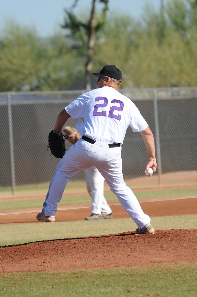 Dragons_2017-11-01 (3).jpg - (c)2010 DeVetter